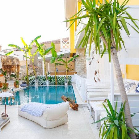 Adacan Butik Otel Esmirna Exterior foto